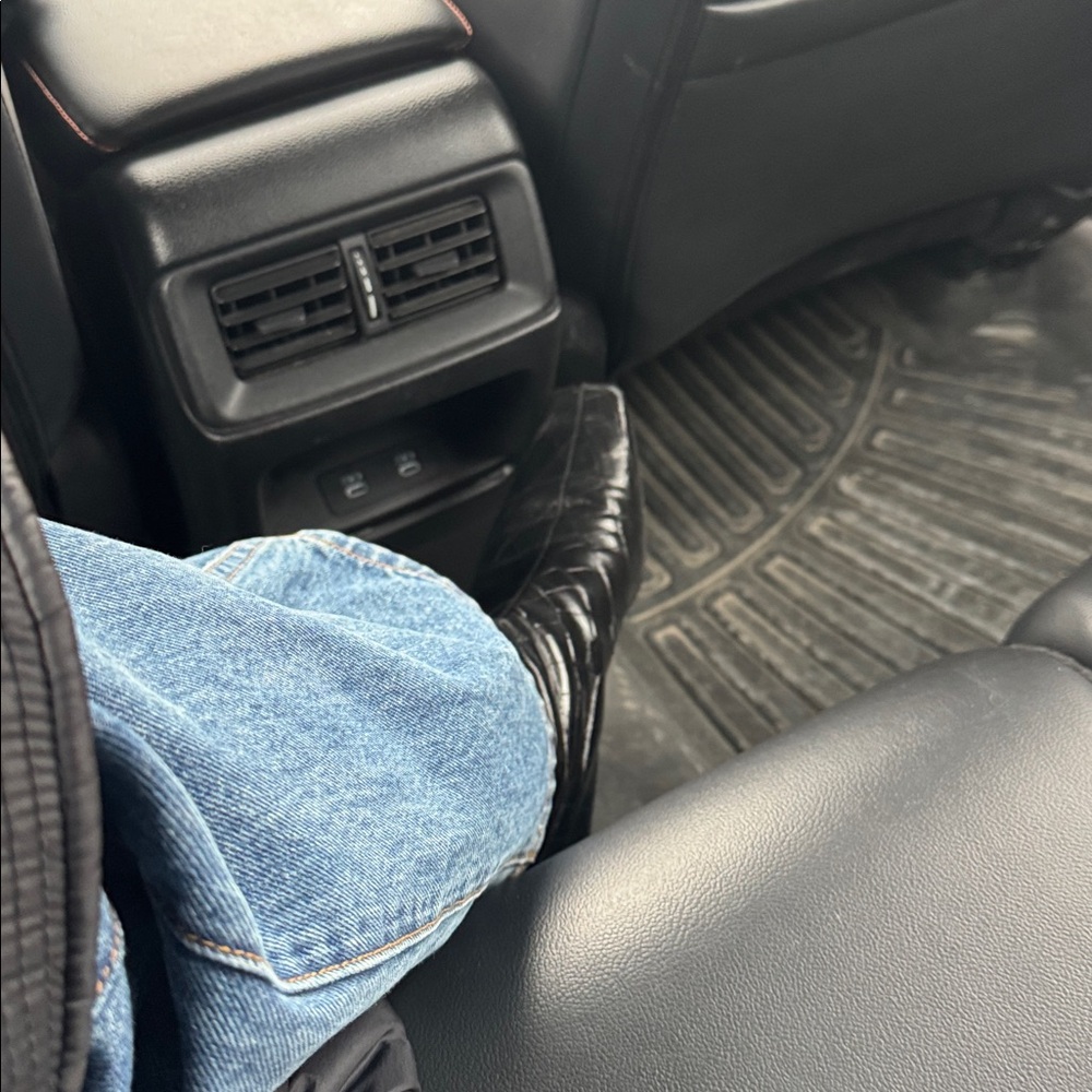 Meet your Posher, Emma